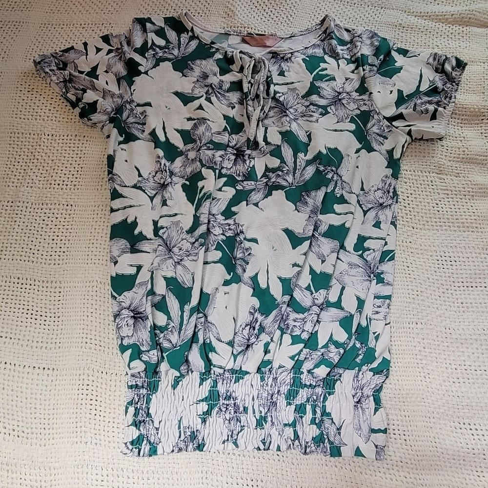 SJS Floral Print Blouse Size Medium
